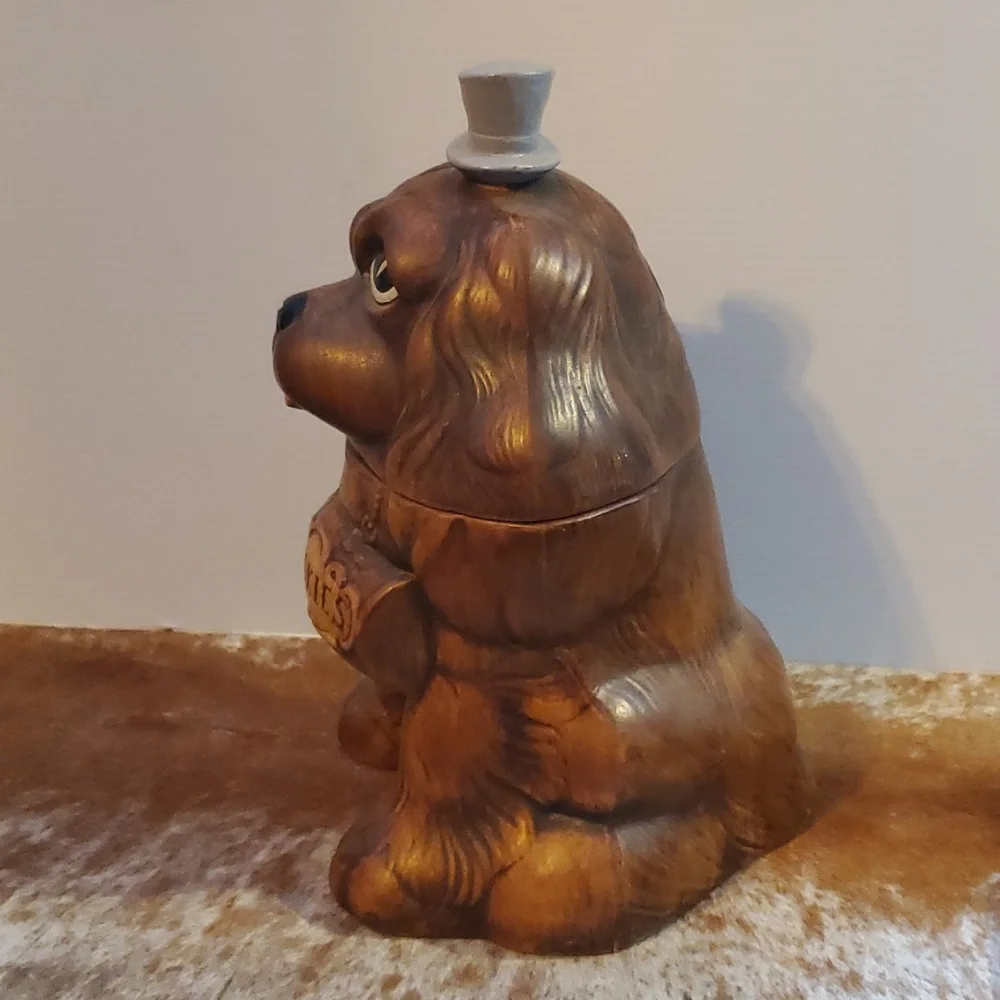 Old dog cookie jar